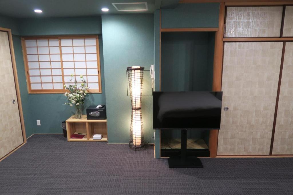Rozy Hotel Namba Osaka Zewnętrze zdjęcie